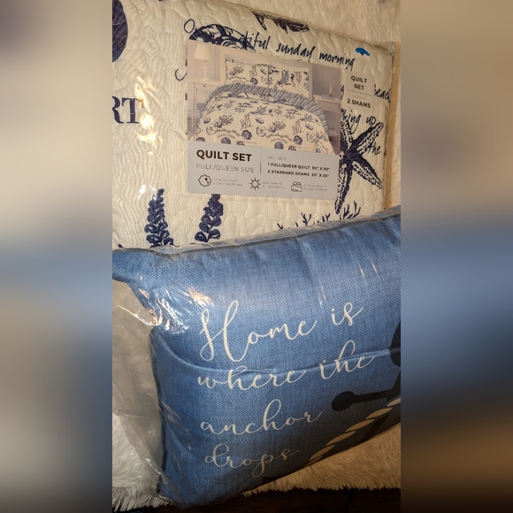 Coastal Theme Quilt with Shams Full/Queen With Bonus Pillow Blue White NIP - Picture 2 of 11